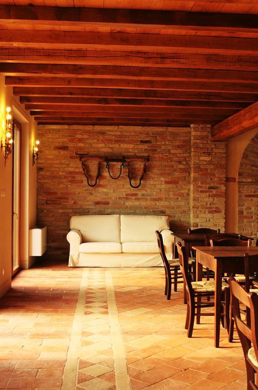 Agriturismo Cavrigo Lodi Bagian luar foto