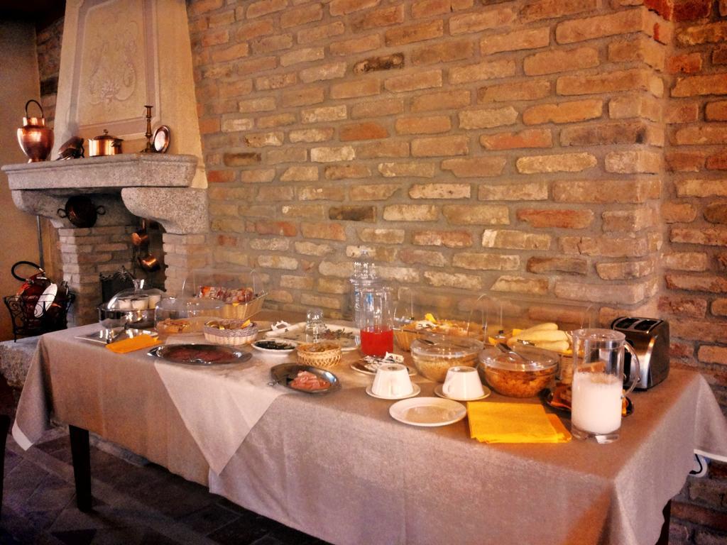 Agriturismo Cavrigo Lodi Bagian luar foto